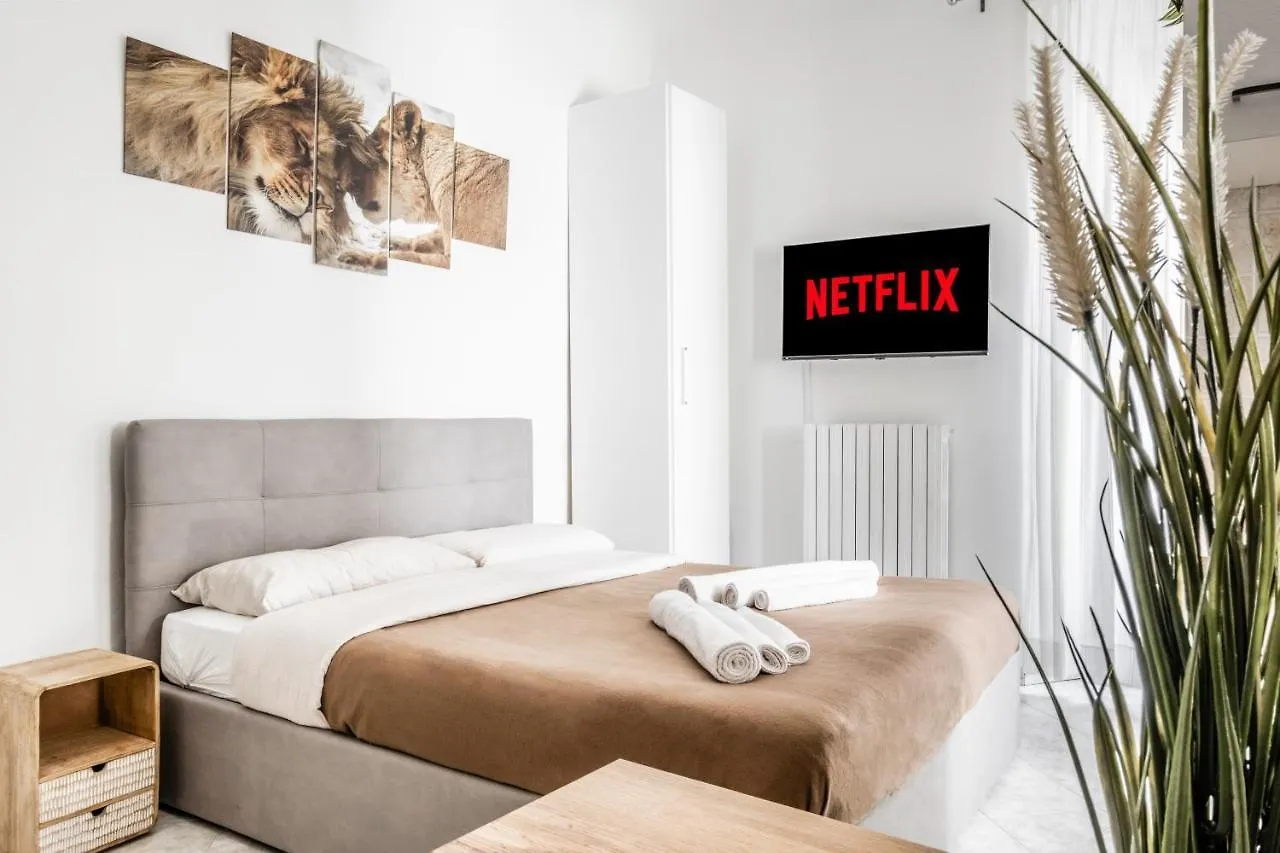 Pretty House Navigli-Duomo Netflix & Design Apartment Milan